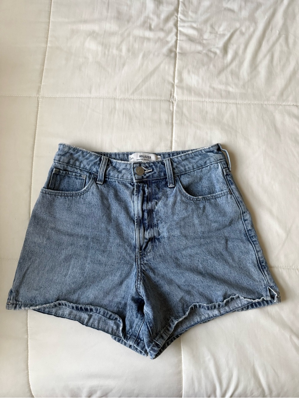 Women’s Hollister Ultra High-Rise Short, Size 4